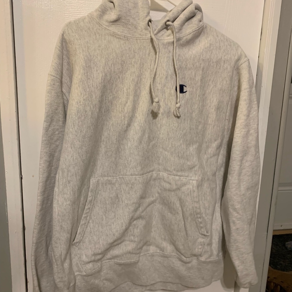 Champion Sweater (White Hoodie)